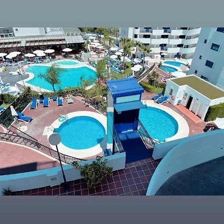 Con Parking Con Piscina Junto A La Playa דירה